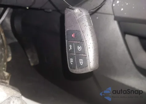 2026 Chevrolet Traverse Awd Z71 from USA, damaged, VIN 1GNEVJKS0TJ132225